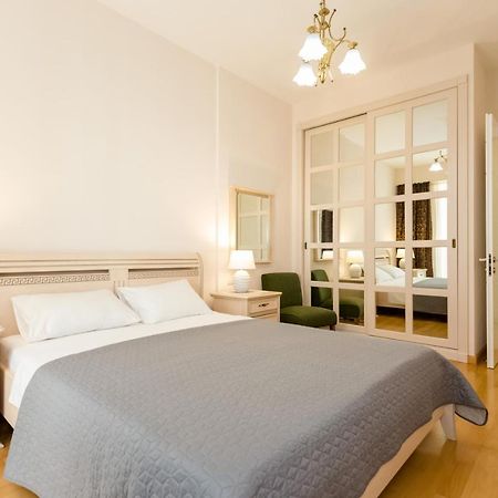 Downtown Two-Bedroom Apartment Ll Tbilisi Exterior photo
