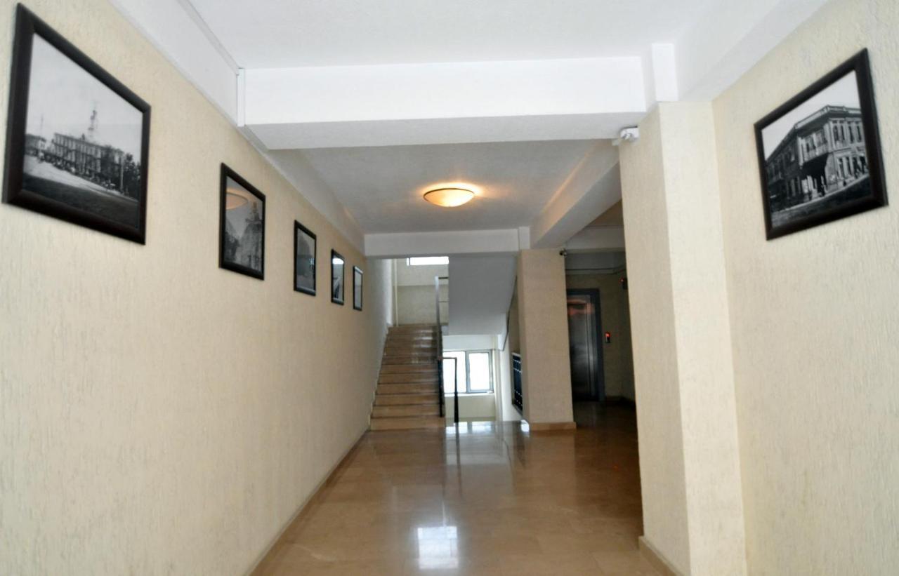 Downtown Two-Bedroom Apartment Ll Tbilisi Exterior photo